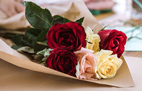 Blumen und Gärtner