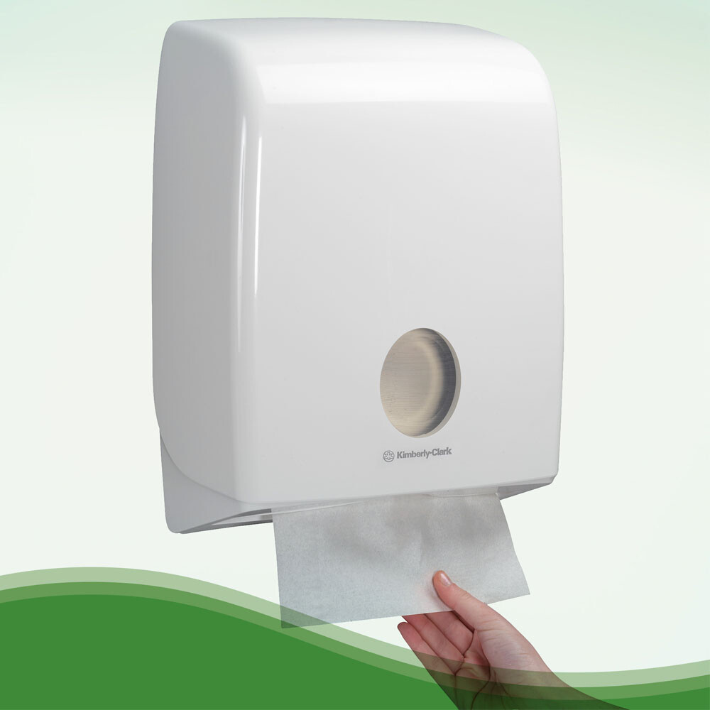 Hostess® NATURA Papierhandtücher 6812 2-lagig C-Falzung Hostess® NATURA Papierhandtücher 6812 2-lagig C-Falzung